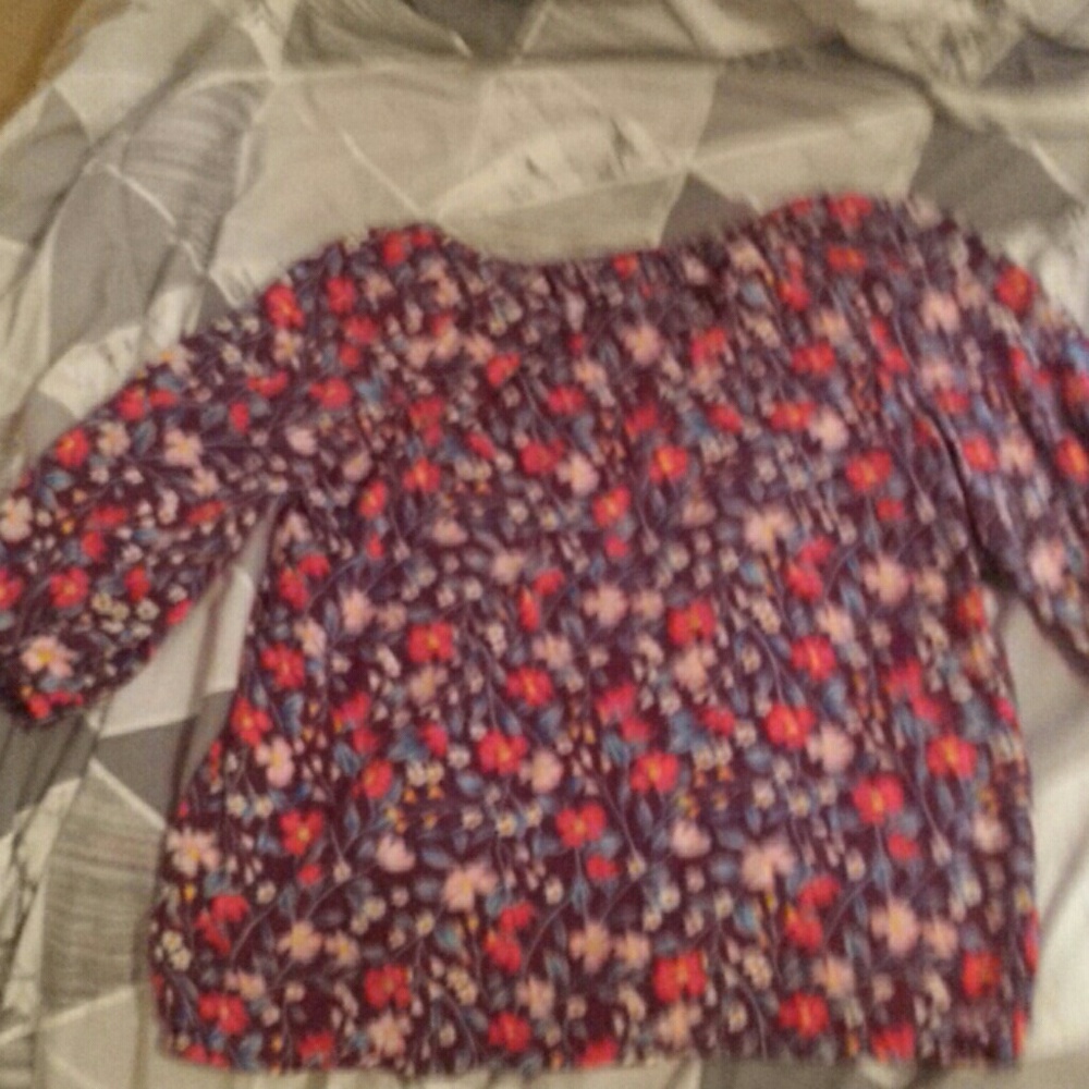 Shirt - Picture 2 of 2